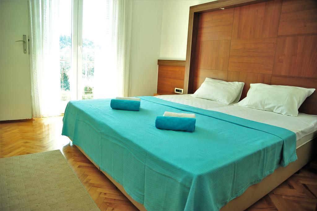 Grejm Family Apartments Petrovac ภายนอก รูปภาพ