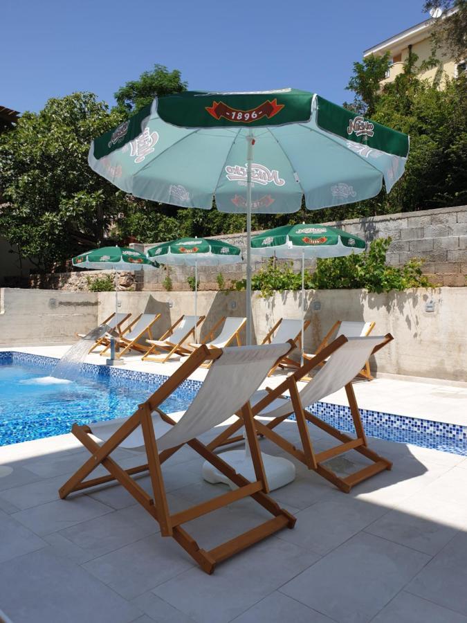 Grejm Family Apartments Petrovac ภายนอก รูปภาพ